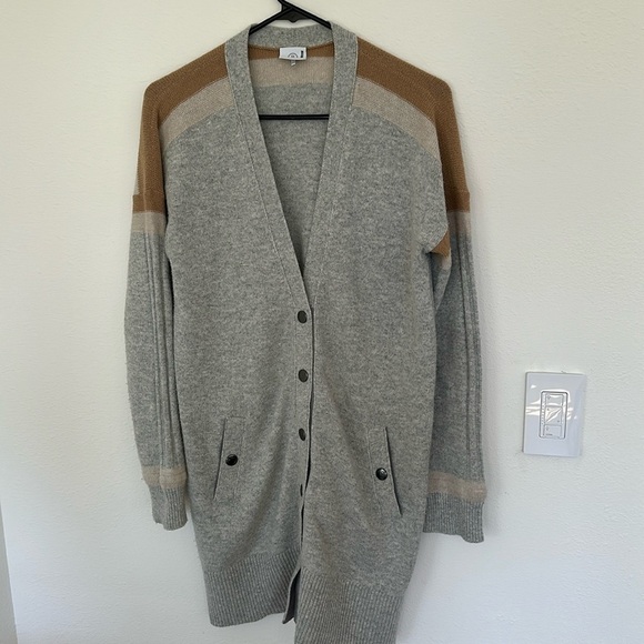 BOGNER
Lea Gray & Taupe Striped Wool Blend Long Cardigan size 4 retail is $595 - Picture 1 of 11